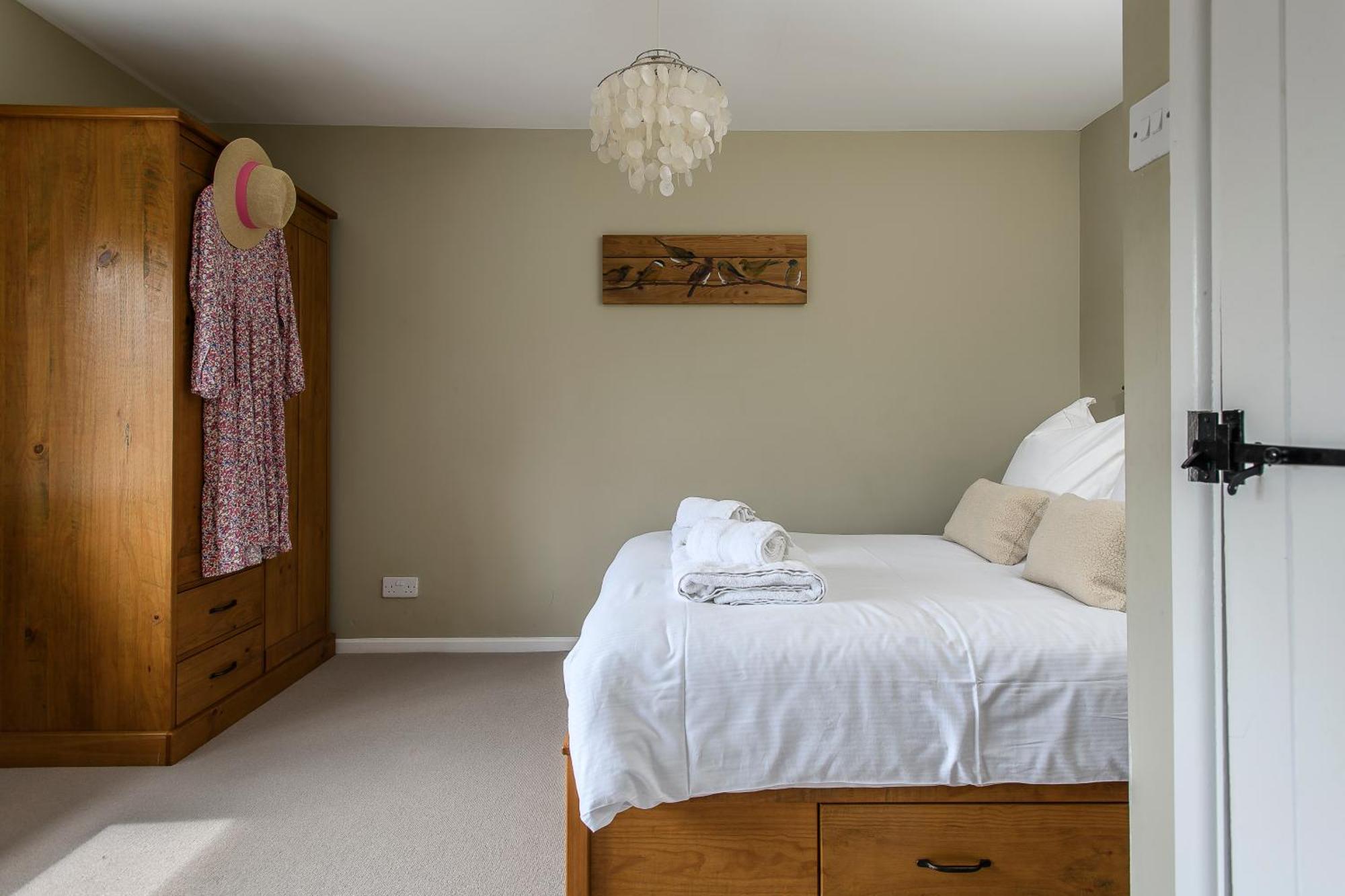 Villa Vineyard Oast Sleeps 25 Wavehorne Exterior foto